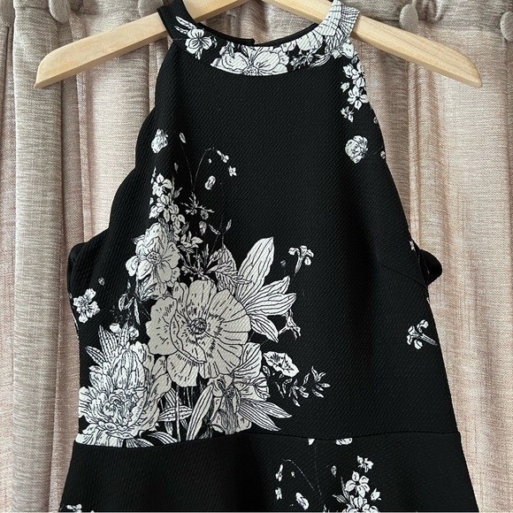 Aqua Black and White Floral Print High Neck Scallop Trim Fit & Flare Dress Large - Picture 3 of 14